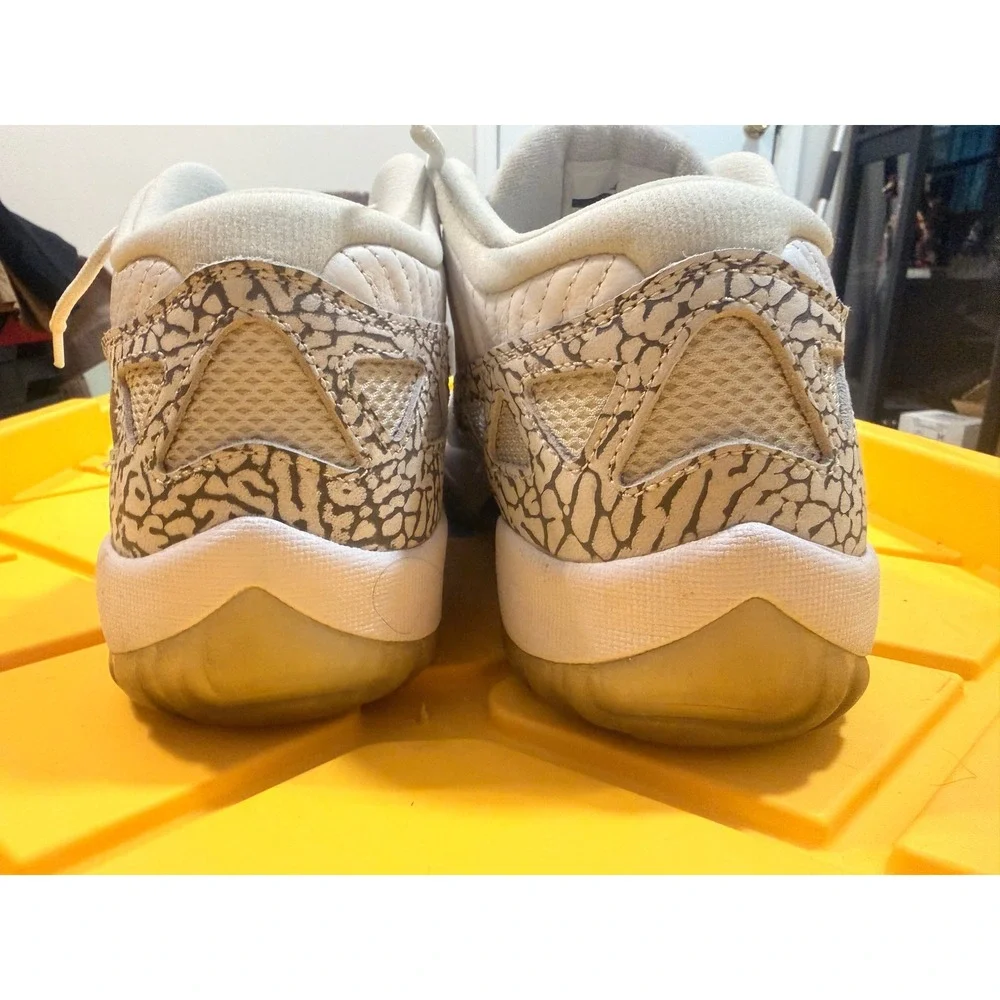 Jordan 11 Retro Low IE Cobalt 2015 White Elephant Print 306008-102 Mens Size 9